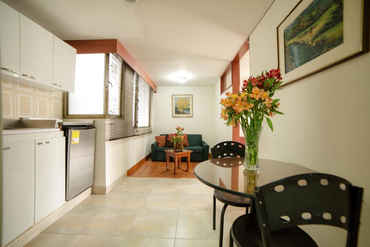 Apartamentos Galerias Богота Екстер'єр фото