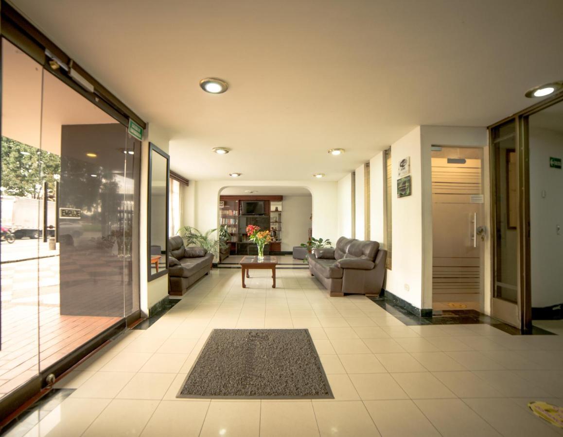 Apartamentos Galerias Богота Екстер'єр фото