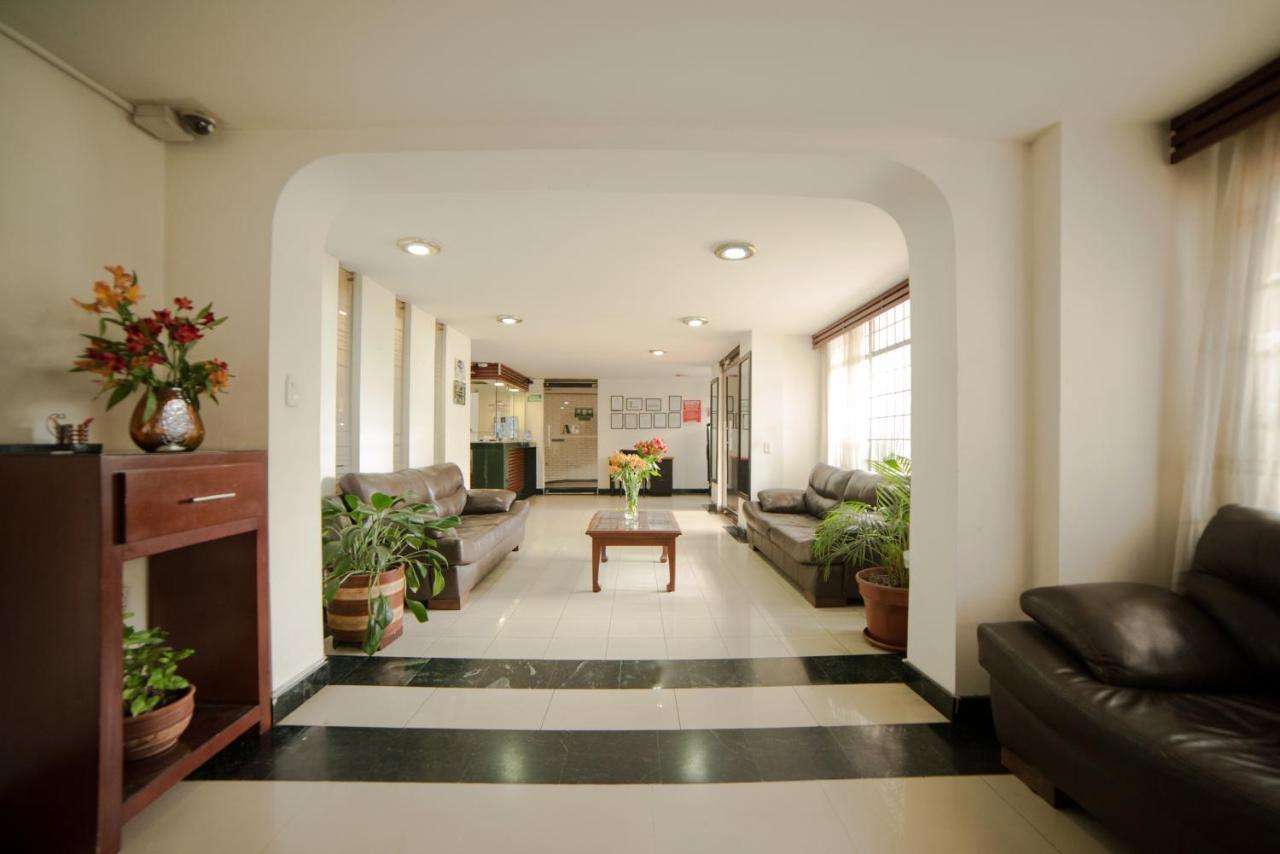 Apartamentos Galerias Богота Екстер'єр фото