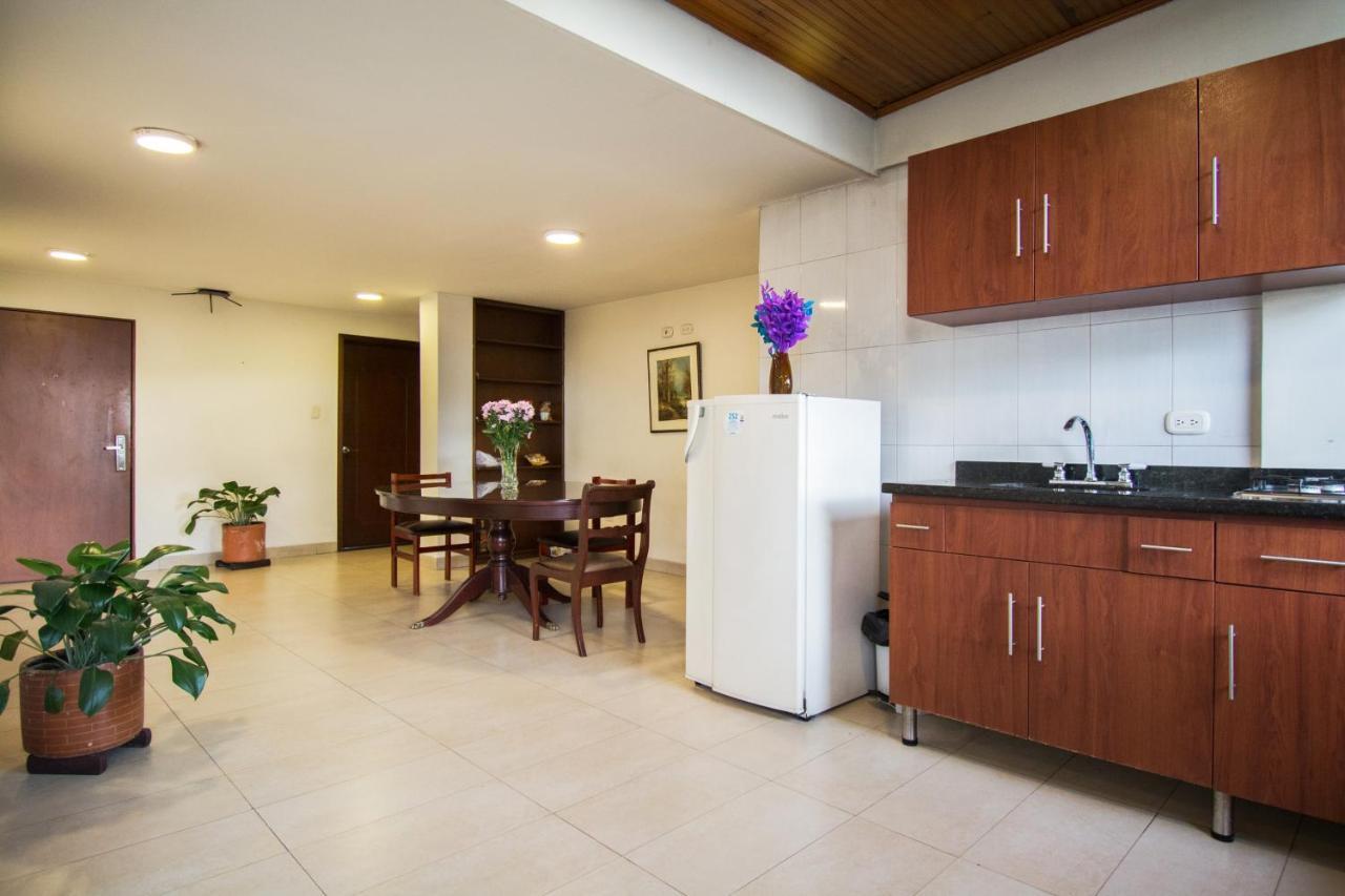 Apartamentos Galerias Богота Екстер'єр фото