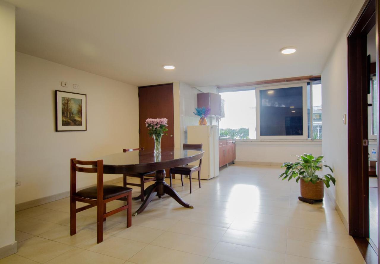 Apartamentos Galerias Богота Екстер'єр фото